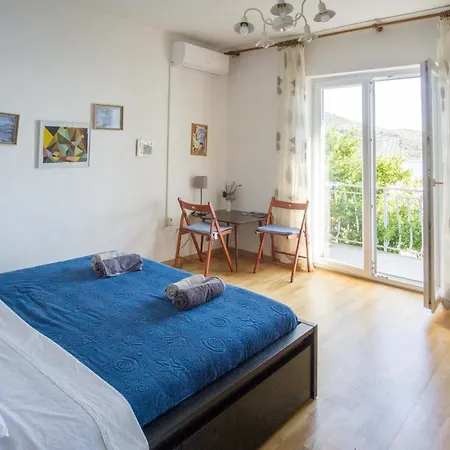 Podatok 4 Apartment Primosten