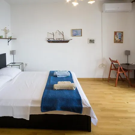 Podatok 4 Apartment *