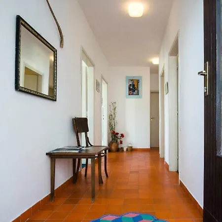 Podatok 4 Apartment *