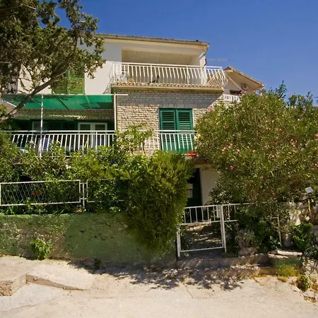Apartment Podatok 4 *