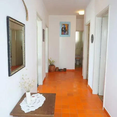 Podatok 4 * Primošten