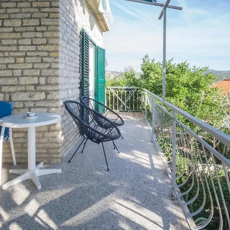 Podatok 4 Apartment Primosten