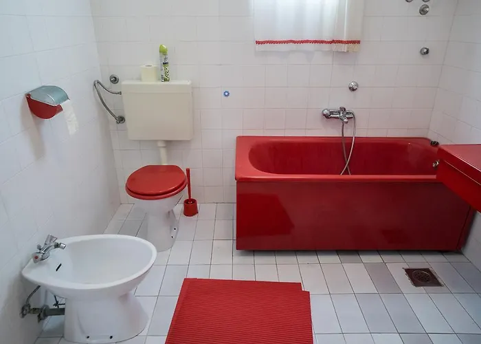 Podatok 4 Apartment *