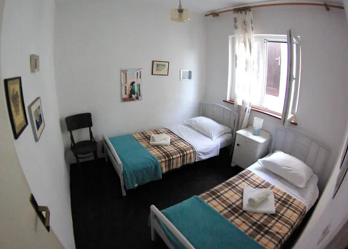 Podatok 4 Apartment *