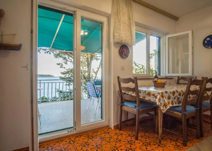 Podatok 4 Daire Primošten